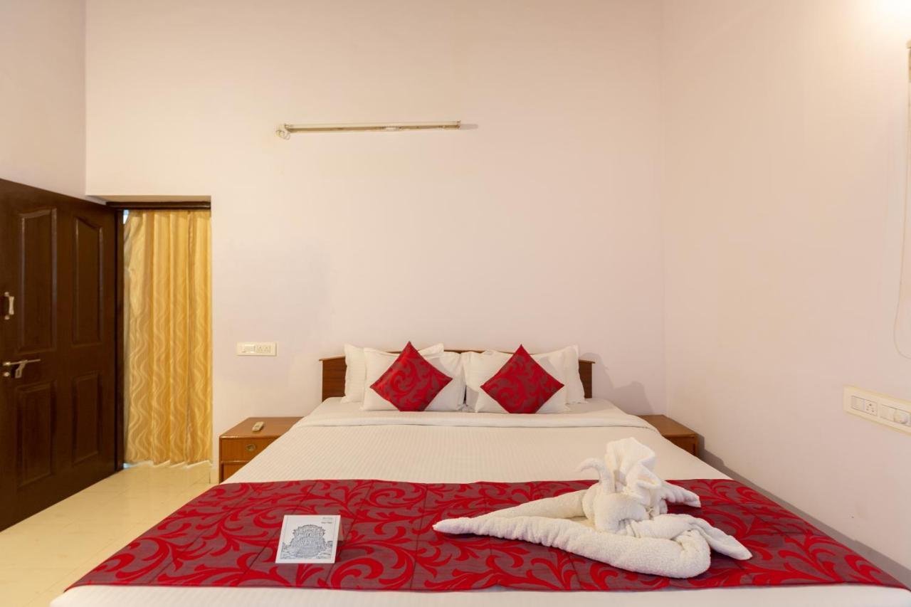 Kstdc Hotel Mayura Velapuri Belur ภายนอก รูปภาพ