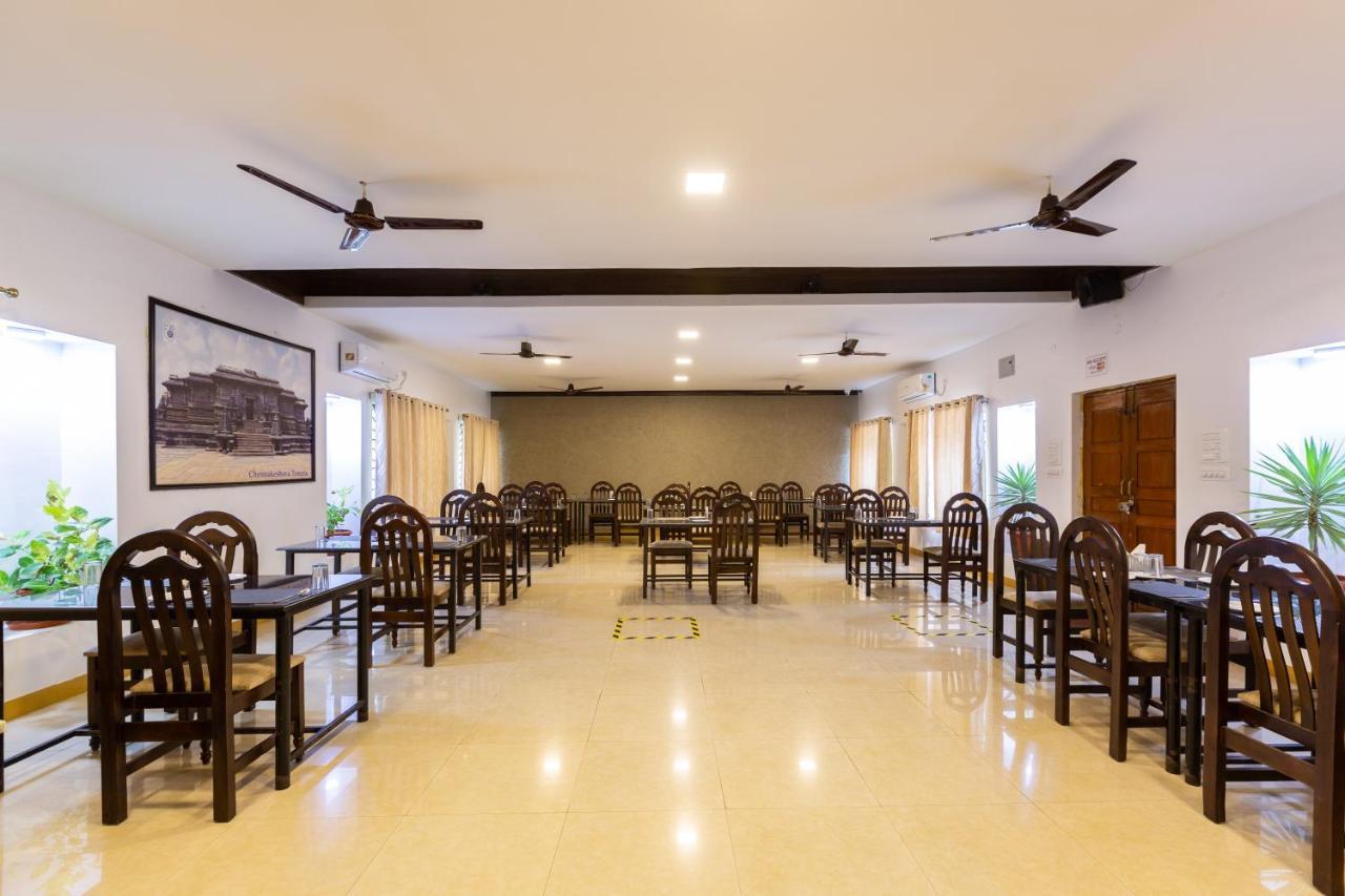 Kstdc Hotel Mayura Velapuri Belur ภายนอก รูปภาพ