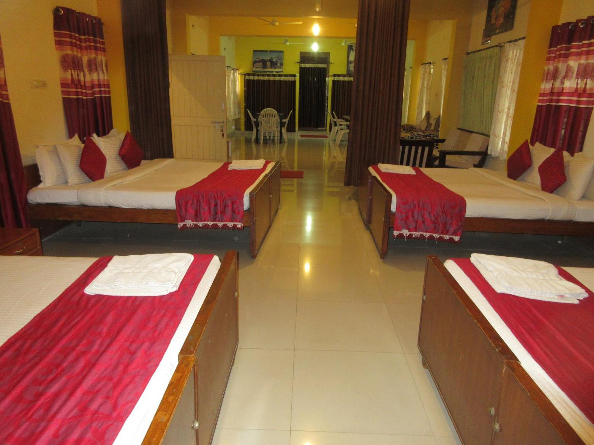 Kstdc Hotel Mayura Velapuri Belur ภายนอก รูปภาพ